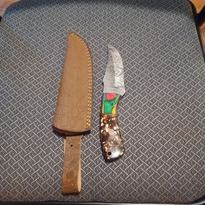 Hunting knife